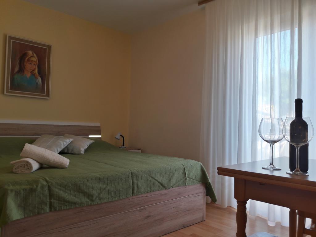 Guest House Jelsa Jelsa  Room photo